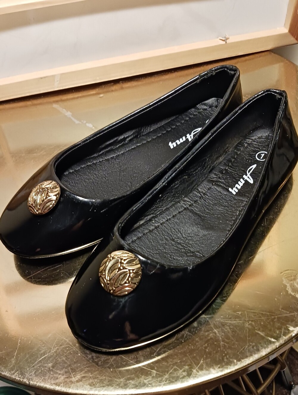 AMY GIRL Black Patent Ballet Flats with Gold Accent Size 1 Nwob
